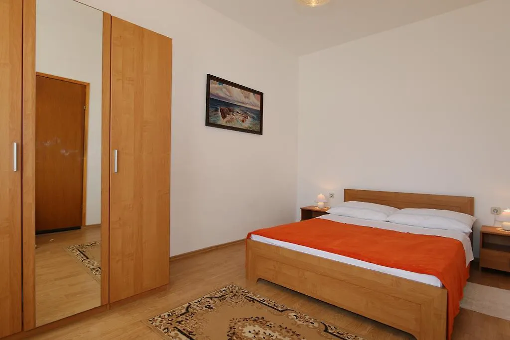 Apartments Mihalic Šilo