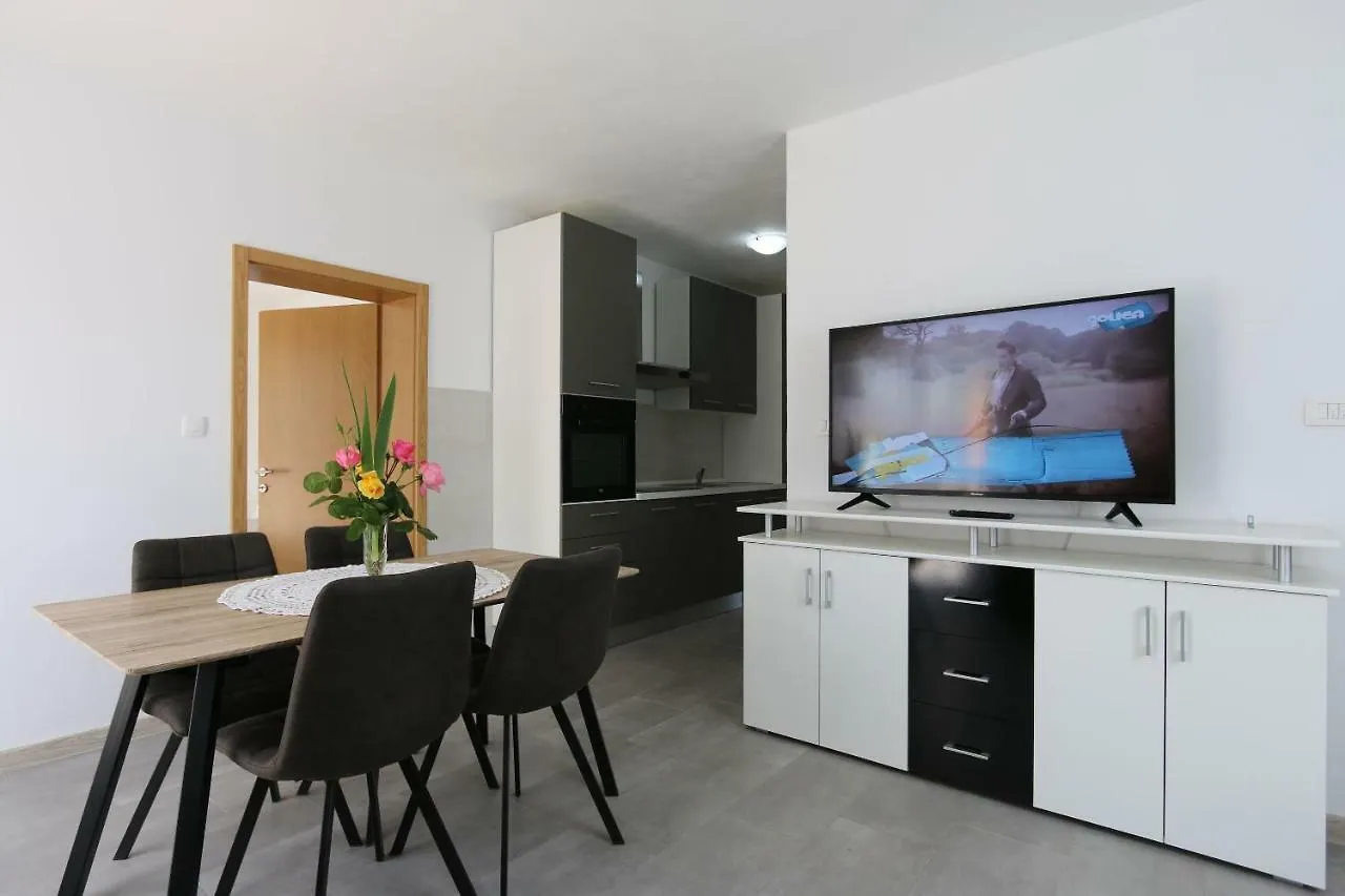 Apartments Mihalic Šilo