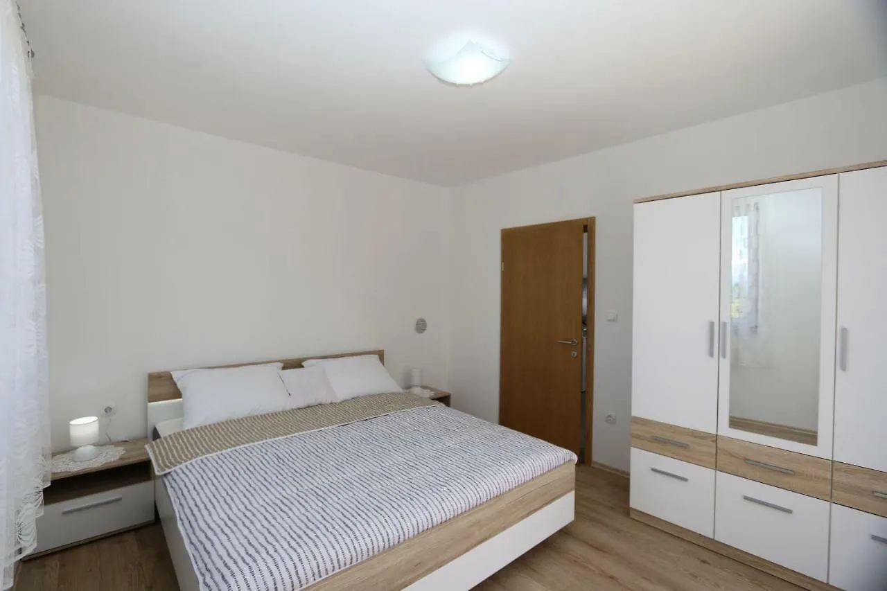 Apartments Mihalic Šilo 0*,  Kroatien