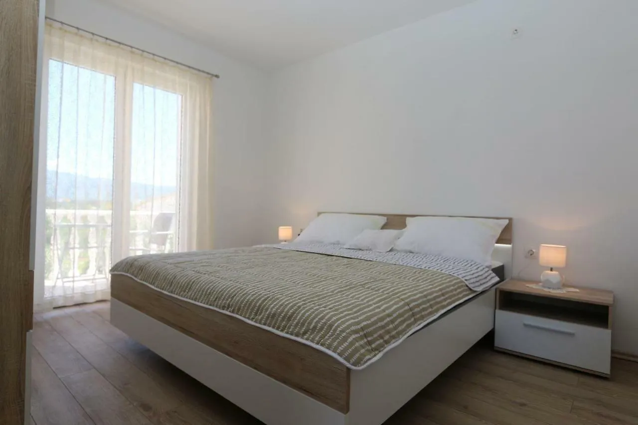 Apartments Mihalic Šilo