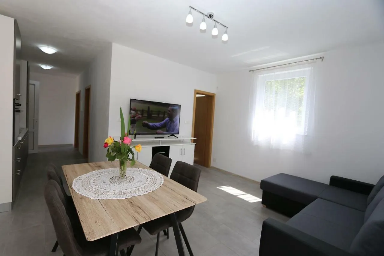 Apartments Mihalic Šilo